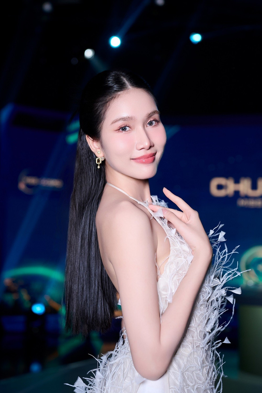 Á hậu 'học giỏi' nhận xét về Miss Cosmo 2024 gây chú ý