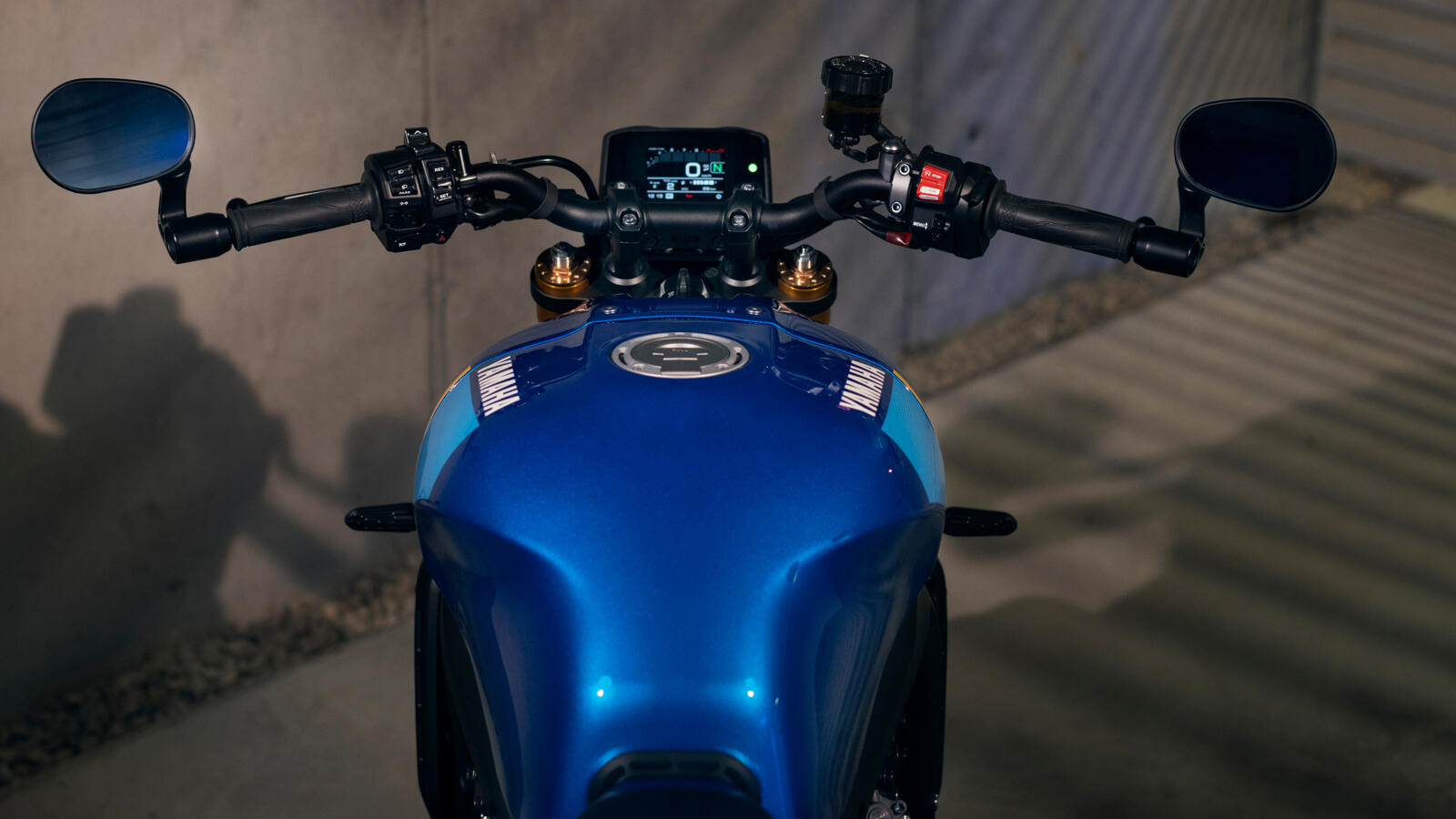 Yamaha XSR900 2022 –  Huyền thoại hồi sinh