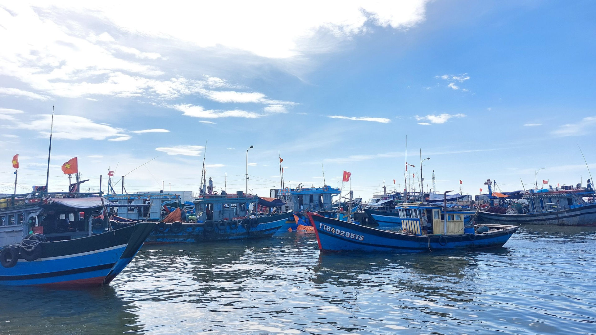 Bảo vệ vùng biển Thừa Thiên Huế - Bài 3: “Động lực” từ kinh tế biển
