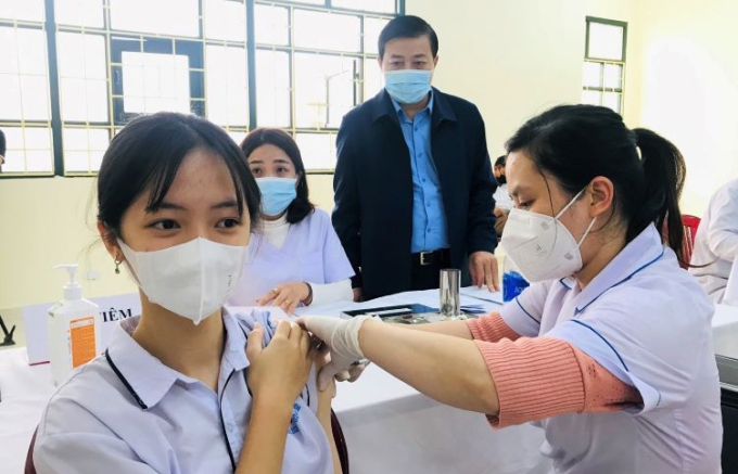 Hơn 120 trẻ nhập viện sau tiêm, Thanh Hóa dừng lô vaccine