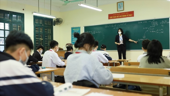 Hà Nội: Thầy trò "căng mình" ôn tập kiểm tra cuối học kỳ 1