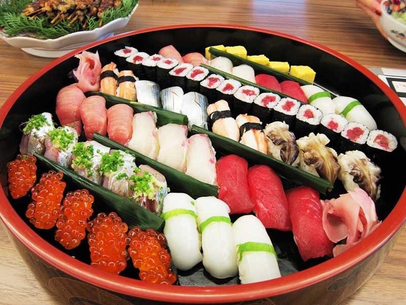 Ăn sushi đúng chuẩn người Nhật Bản