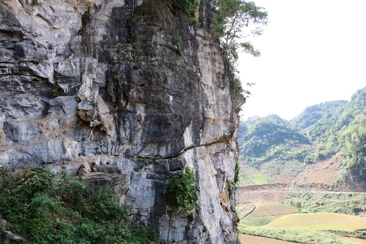 Điện Biên: Ngỡ ngàng trước vẻ đẹp kỳ vĩ của hang động Khó Chua La
