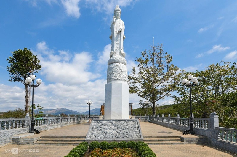 Biển Hồ: “Viên ngọc bích” trên cao nguyên