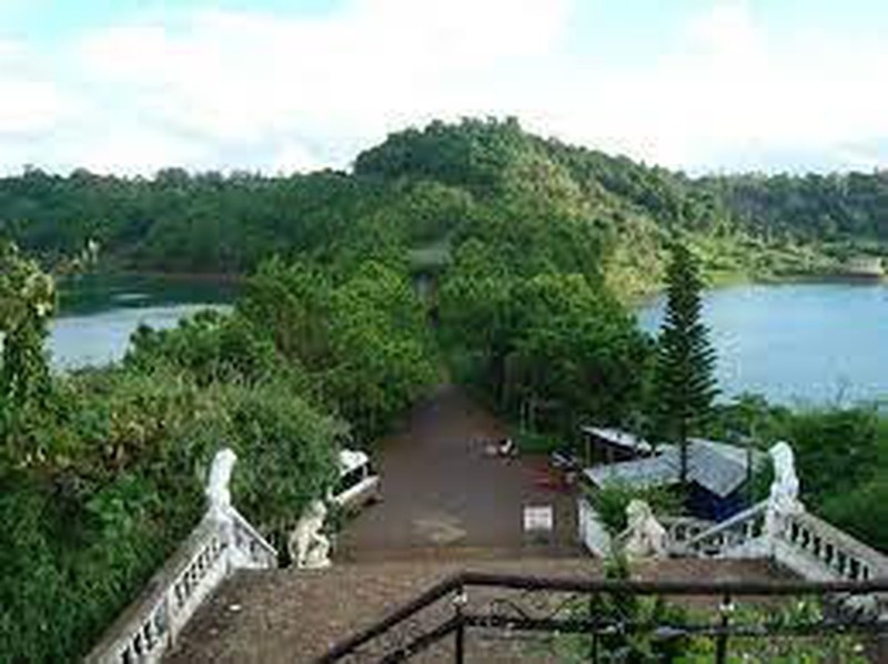 Biển Hồ: “Viên ngọc bích” trên cao nguyên